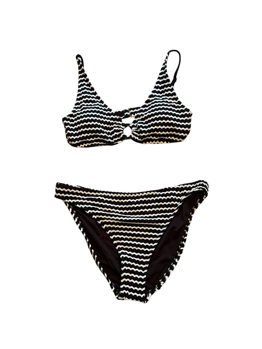 NWT 2 Piece Black and White Triangle Top Mid Rise Bottoms Size Large Bikini